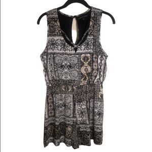 Three Pink Hearts Sleeveless Romper Size Large